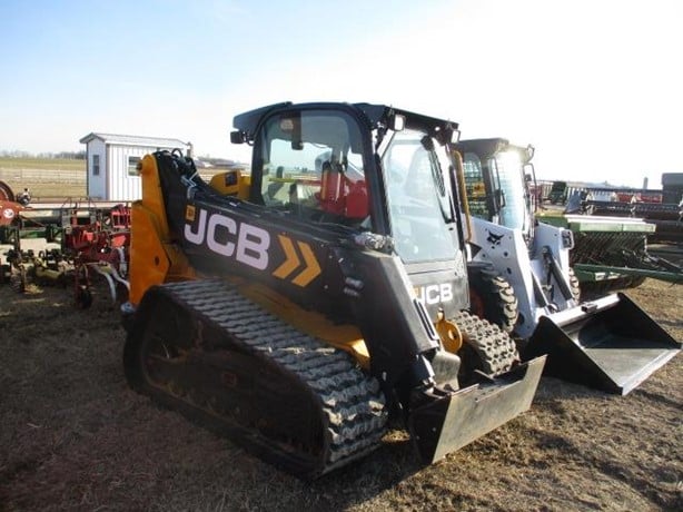JCB 3TS-8T